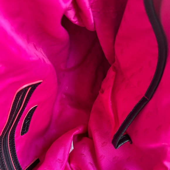 Juicy Couture Tote - Picture 8 of 9
